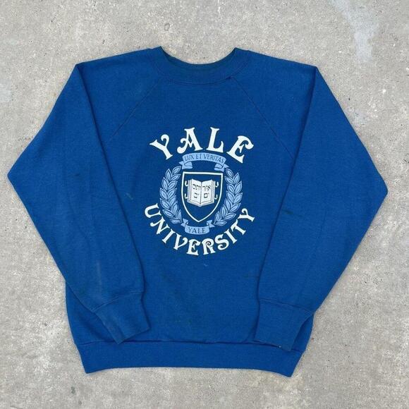Other - Yale University Collegiate  Retro Fan Sweatshirt